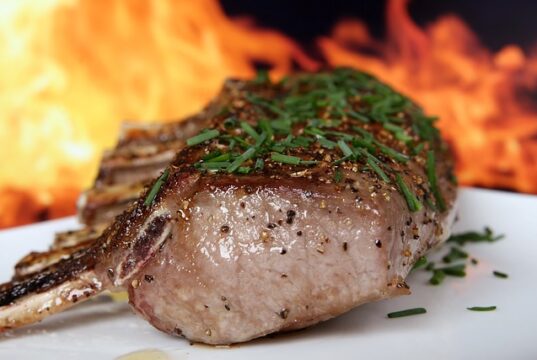 Beyond Well-Done: Discover the Tempting World of Medium Rare Pork🥩