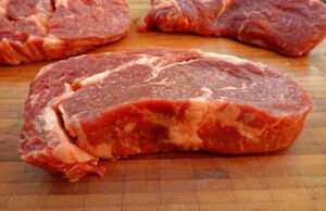 Cooking a Medium Rare Steak? Here’s How to Get it Right Every Time🥩