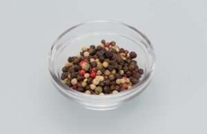 How to Choose and Store the Best Quality Black Pepper for Your Kitchen