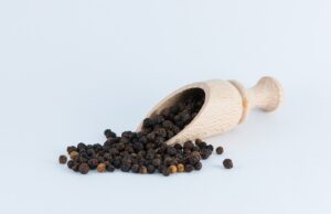 The Surprising Health Benefits of Brown and White Pepper