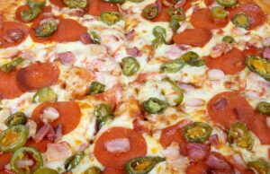 The Perfect Wine Pairings for Your Pizza Night