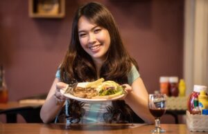 Spice Up Your Meals with These Delicious Pepper Steak Sauce Recipes🥩