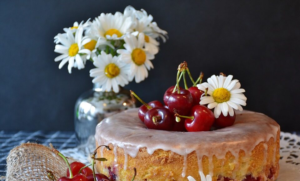 cherry-pie-2364352_960_720.jpg flour