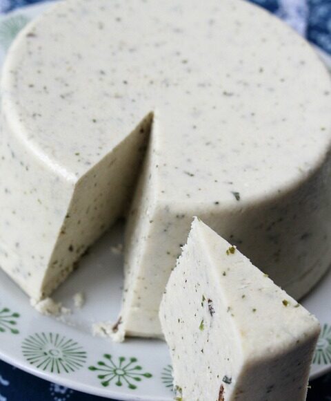 cheese-1768873_960_720.jpg cheese