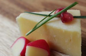 Cheddar and Gouda: A Cheese Lover’s Guide to the Differences✔️ difference between cheddar and gouda cheese
